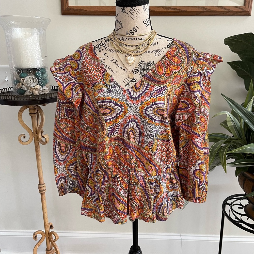 Broadway 38 size large paisley print purple/pink/orange top ruffle sleeves